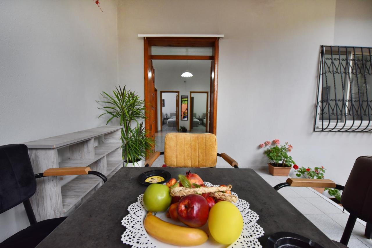 12 B&B Shkodër Extérieur photo